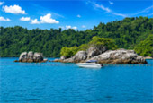 Yak Lek, Yak Yai Islands