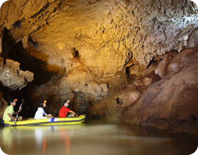 Pungchang Cave and James Bond Island