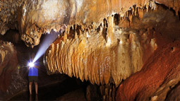 Phung Chang Cave