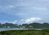 Laem Sak Hilltop Pagoda