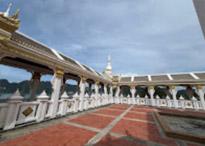 Laem Sak Hilltop Pagoda
